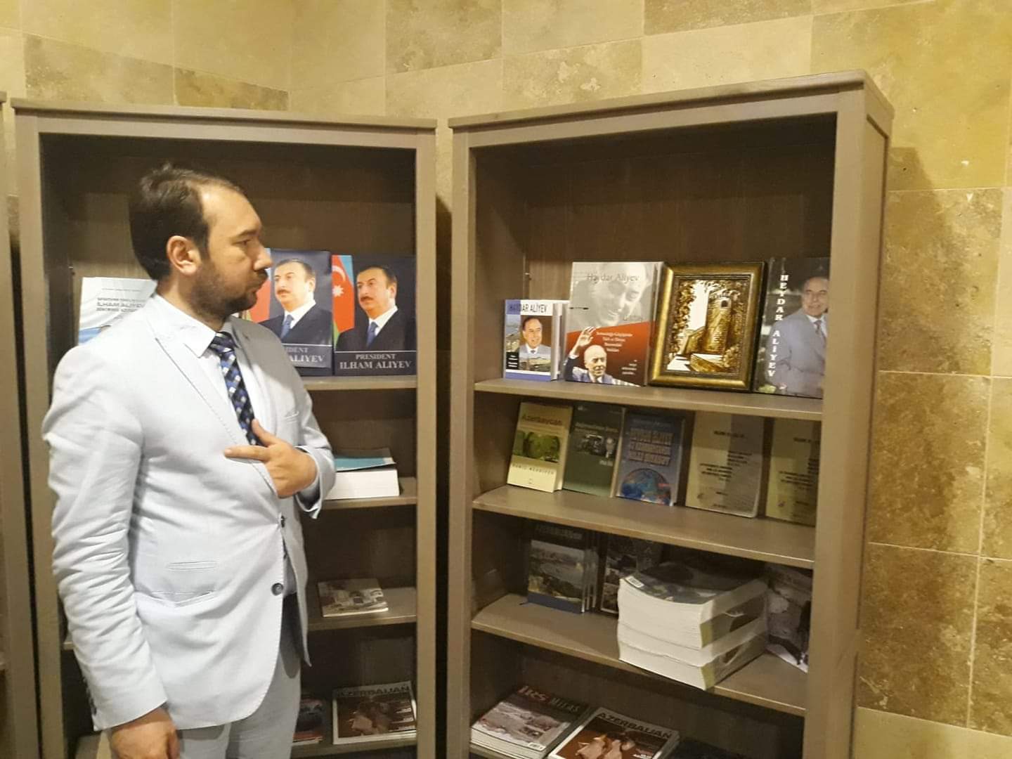 İNSANLIĞA SESLENİŞ!