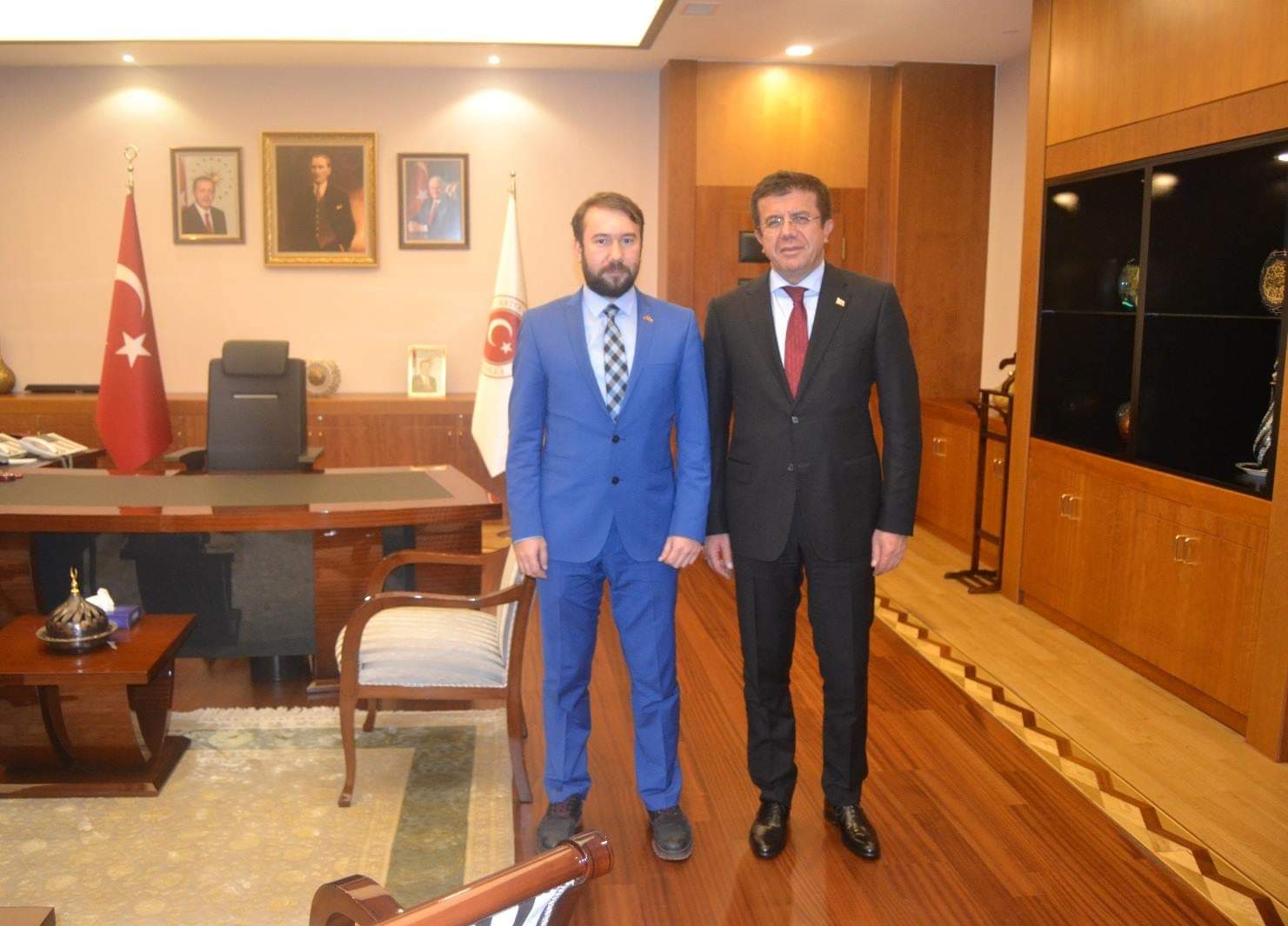 Samir İsgenderoğlu Ekonomi Bakanı Nihat Zeybekçi'yi Ziyaret etti